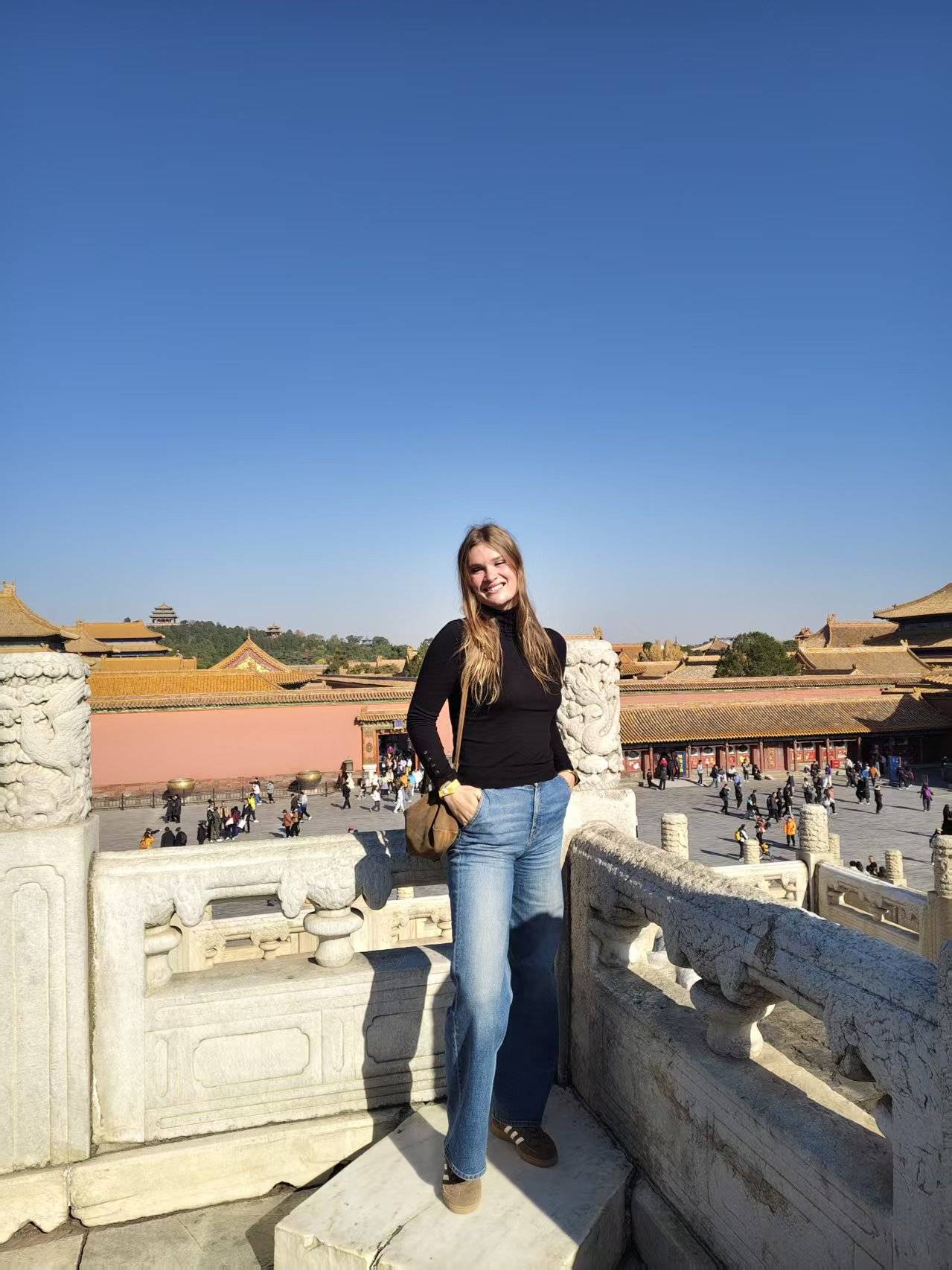 French guests taking photos in Tiananmen Square and the Forbidden City(pic2)