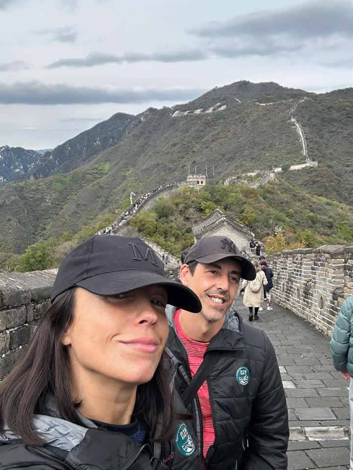 Photos of tourists visiting attractions such as the Forbidden City, Mutianyu Great Wall, and Summer Palace in Beijing.(pic4)