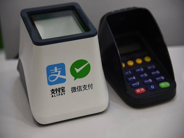 Mobile Payment：WeChat, Alipay, and 